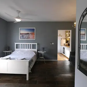 Casa Elouisa Apartment